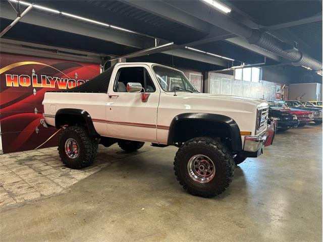 1988 Chevrolet K5 Blazer (CC-2123211) for sale in West Babylon, New York
