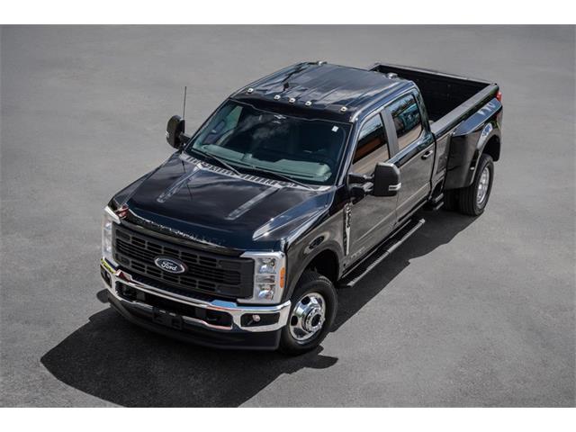 2023 Ford F350 (CC-2123228) for sale in Miami, Florida