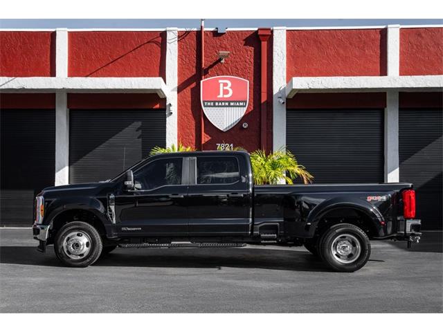 2023 Ford F350 (CC-2123228) for sale in Miami, Florida