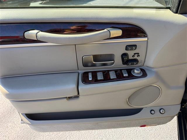 2011 Lincoln Town Car (CC-2120392) for sale in Edison, New Jersey