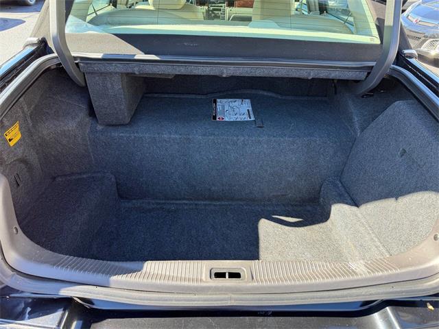 2011 Lincoln Town Car (CC-2120392) for sale in Edison, New Jersey