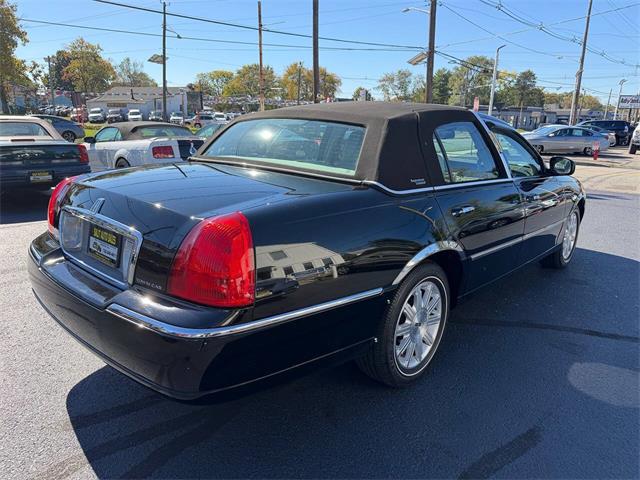 2011 Lincoln Town Car (CC-2120392) for sale in Edison, New Jersey