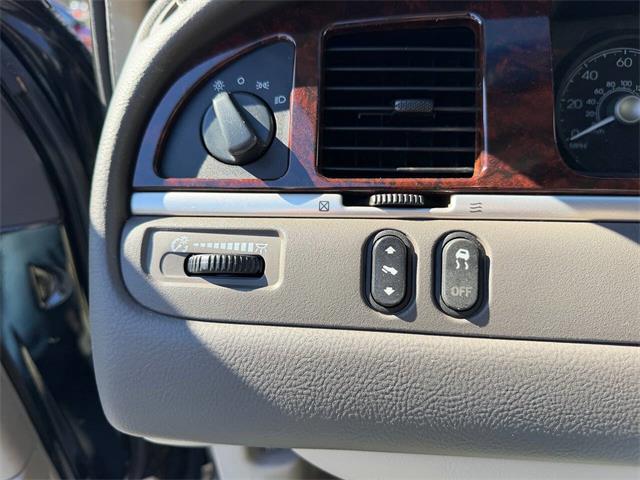 2011 Lincoln Town Car (CC-2120392) for sale in Edison, New Jersey