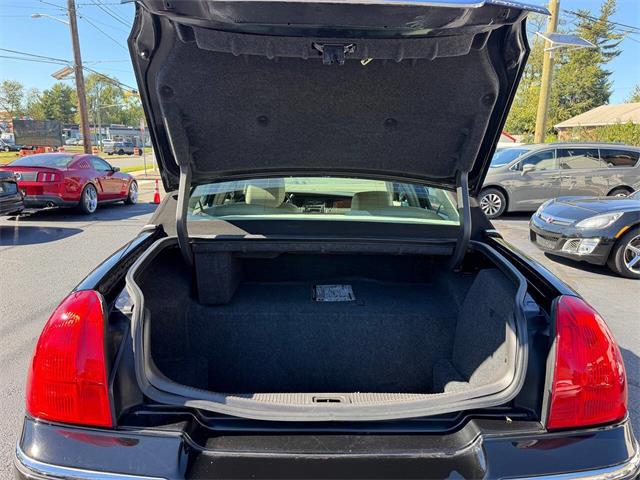 2011 Lincoln Town Car (CC-2120392) for sale in Edison, New Jersey