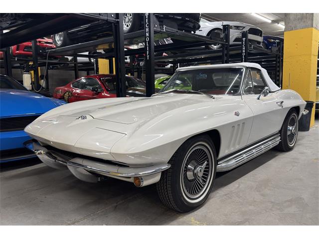 1965 Chevrolet Corvette (CC-2120041) for sale in Montreal, Quebec