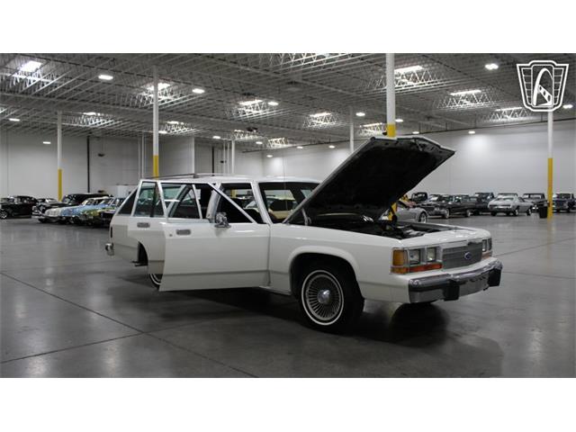 1988 Ford Crown Victoria (CC-2120598) for sale in Las Vegas, Nevada
