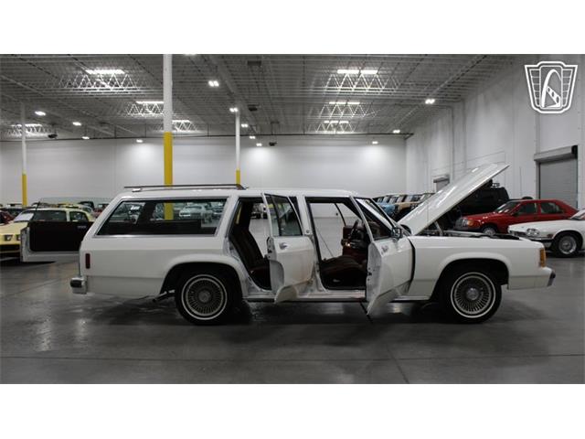 1988 Ford Crown Victoria (CC-2120598) for sale in Las Vegas, Nevada