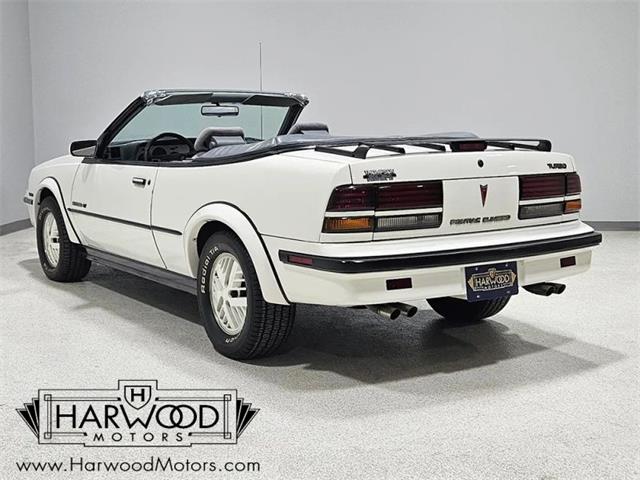 1988 Pontiac Sunbird (CC-2120749) for sale in Cleveland, Ohio