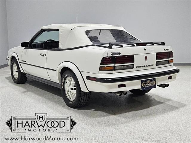 1988 Pontiac Sunbird (CC-2120749) for sale in Cleveland, Ohio