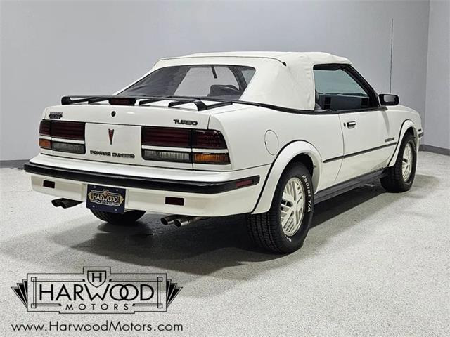 1988 Pontiac Sunbird (CC-2120749) for sale in Cleveland, Ohio