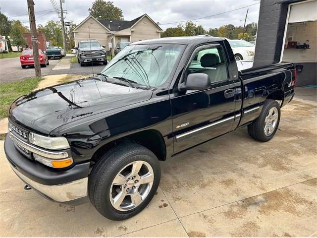 2002 Chevrolet Silverado (CC-2120970) for sale in Cadillac, Michigan