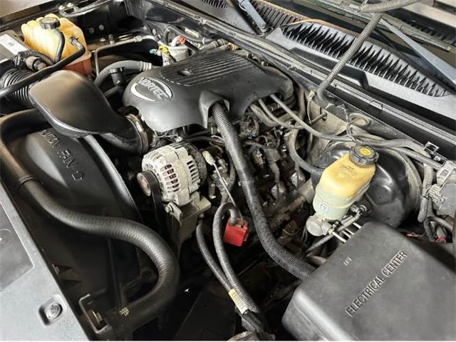 2002 Chevrolet Silverado (CC-2120970) for sale in Cadillac, Michigan