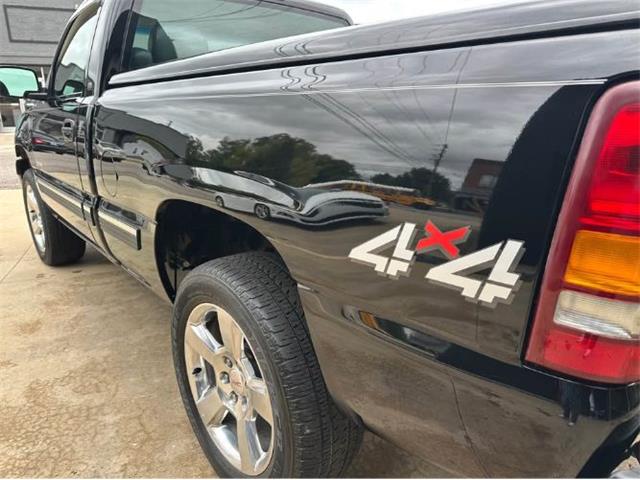 2002 Chevrolet Silverado (CC-2120970) for sale in Cadillac, Michigan