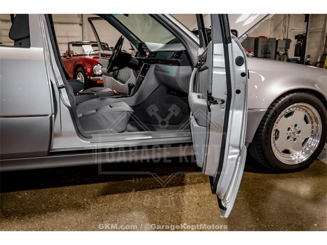 1992 Mercedes-Benz 500 (CC-2120997) for sale in Grand Rapids, Michigan