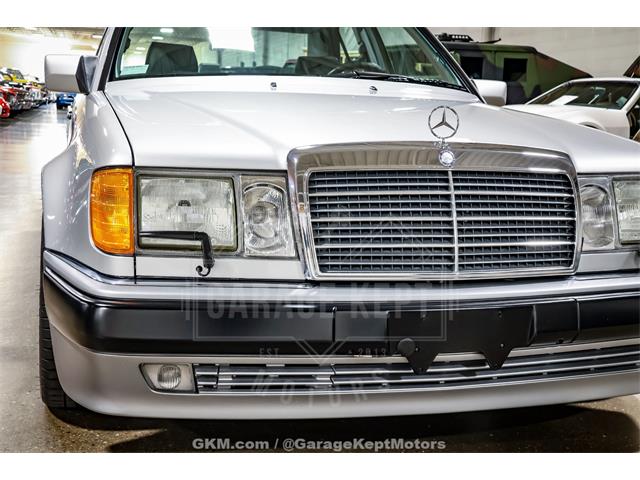 1992 Mercedes-Benz 500 (CC-2120997) for sale in Grand Rapids, Michigan
