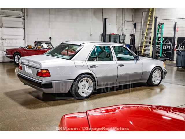 1992 Mercedes-Benz 500 (CC-2120997) for sale in Grand Rapids, Michigan