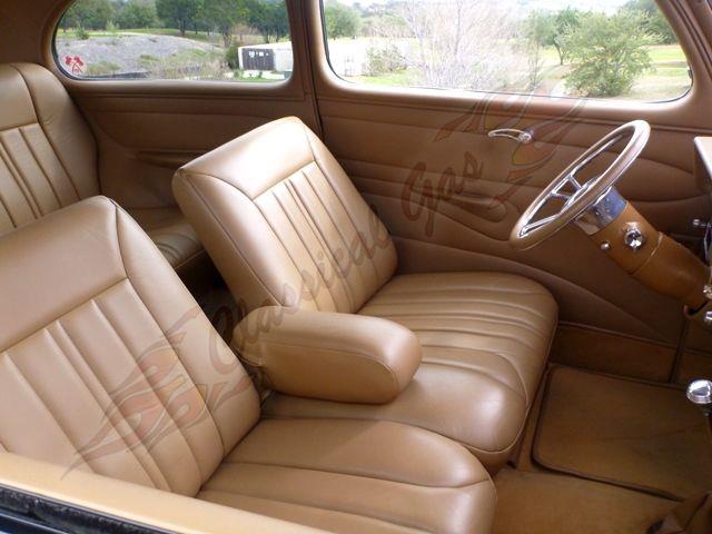 1947 Ford SUPER DELUXE TUDOR (CC-352279) for sale in Arlington, Texas