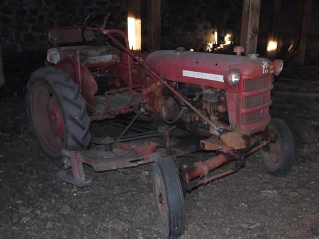 1947 International Tractor (CC-384983) for sale in Mokena, Illinois