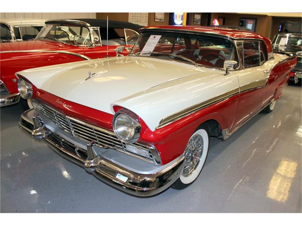 Ford fairlane 500 skyliner