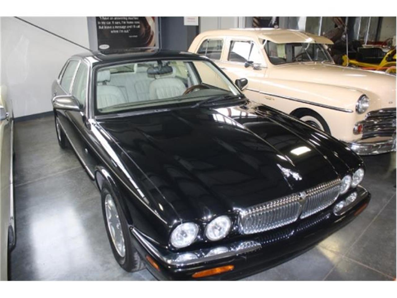 Jaguar xj8 1998