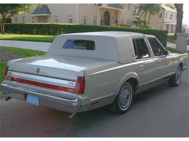 1987 Lincoln Town Car (CC-658180) for sale in Lakeland, Florida