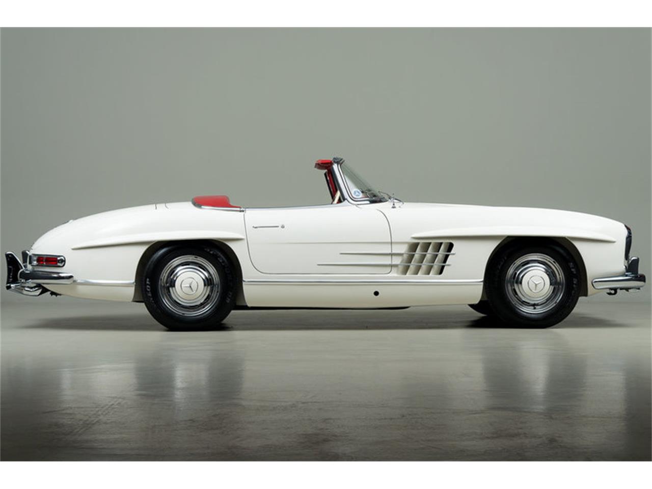 1963 Mercedes-Benz 300SL Roadster for Sale | ClassicCars.com | CC-673559