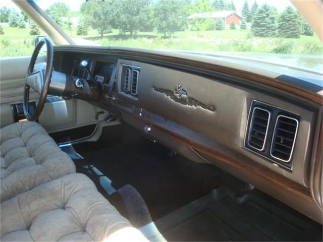 1975 Chrysler Imperial Lebaron (CC-688206) for sale in Milbank, South Dakota
