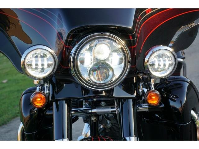 2011 Harley-Davidson CVO Street Glide (CC-691176) for sale in Solon, Ohio