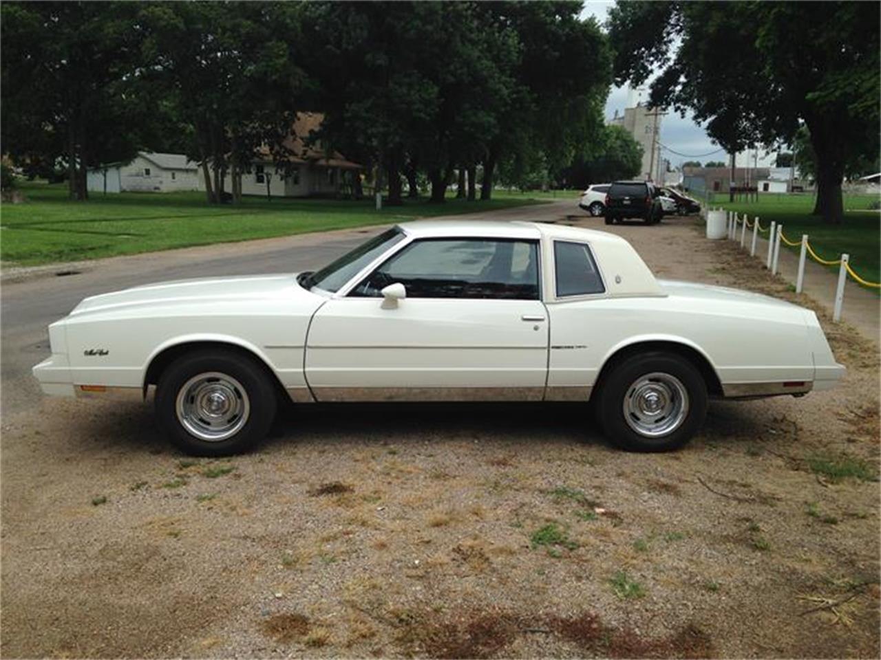 Chevrolet monte carlo 1981