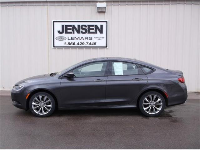 2015 Chrysler 200 (CC-765344) for sale in Sioux City, Iowa