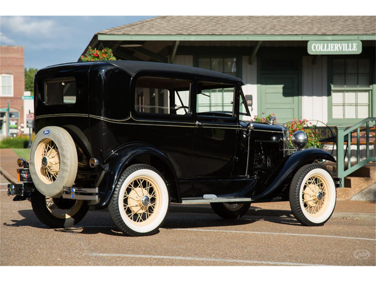 1931 Ford Model A Deluxe 2 Door Sedan for Sale | ClassicCars.com | CC ...