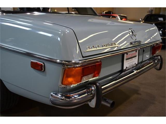 1970 Mercedes-Benz 220 (CC-822066) for sale in Huntington Station, New York