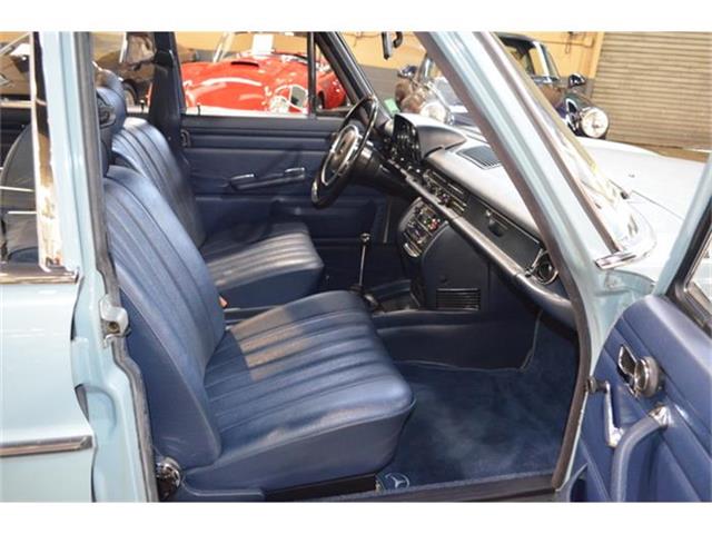 1970 Mercedes-Benz 220 (CC-822066) for sale in Huntington Station, New York