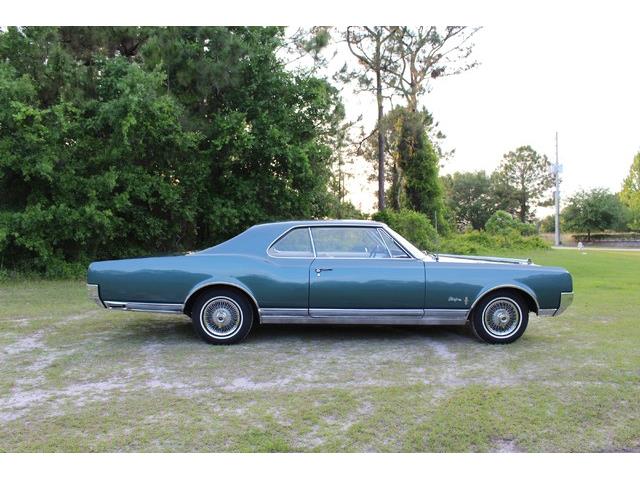 1965 Oldsmobile StarFire Coupe 425 (CC-822228) for sale in Orlando, Florida