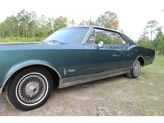 1965 Oldsmobile StarFire Coupe 425 (CC-822228) for sale in Orlando, Florida