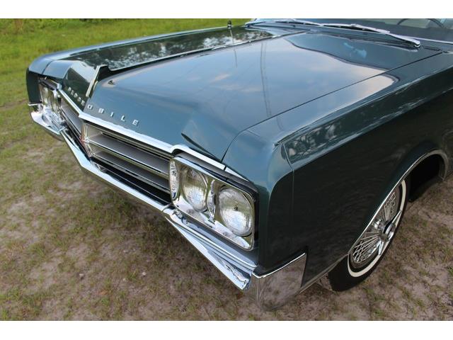 1965 Oldsmobile StarFire Coupe 425 (CC-822228) for sale in Orlando, Florida