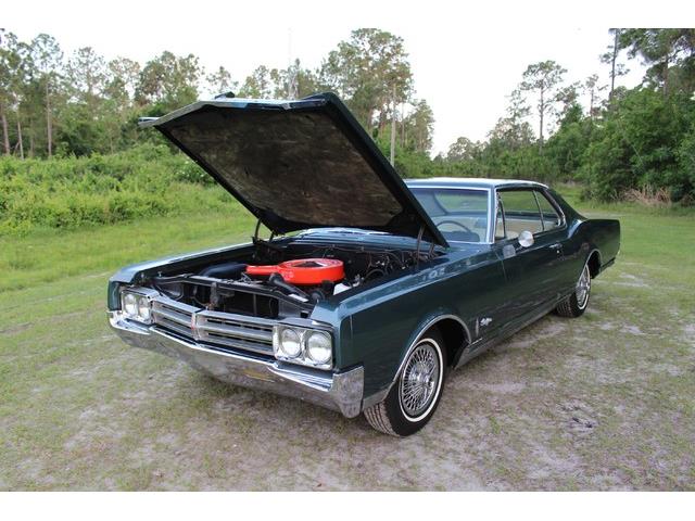 1965 Oldsmobile StarFire Coupe 425 (CC-822228) for sale in Orlando, Florida