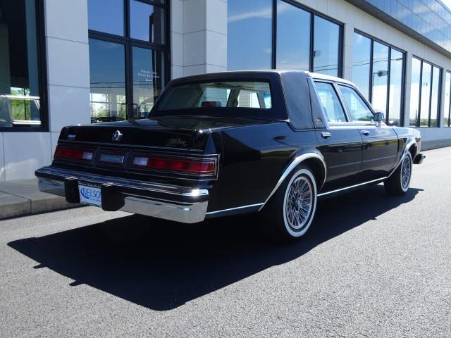 1987 Chrysler Fifth Avenue (CC-842928) for sale in Marysville, Ohio
