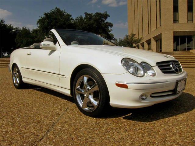 2005 Mercedes-Benz CLK-Class (CC-843939) for sale in Fort Worth, Texas