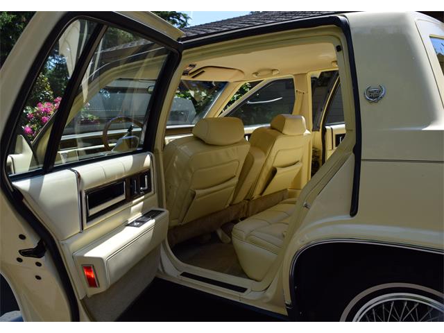 1988 Cadillac Sedan DeVille (CC-858950) for sale in Issaquah, Washington