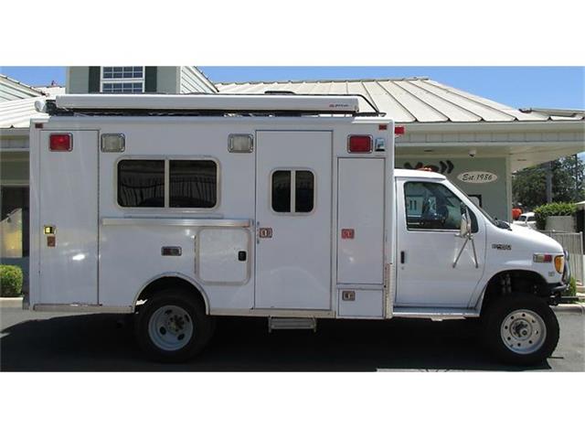 1999 Ford E-450 Custom RV 4X4 (CC-875454) for sale in Redlands, California
