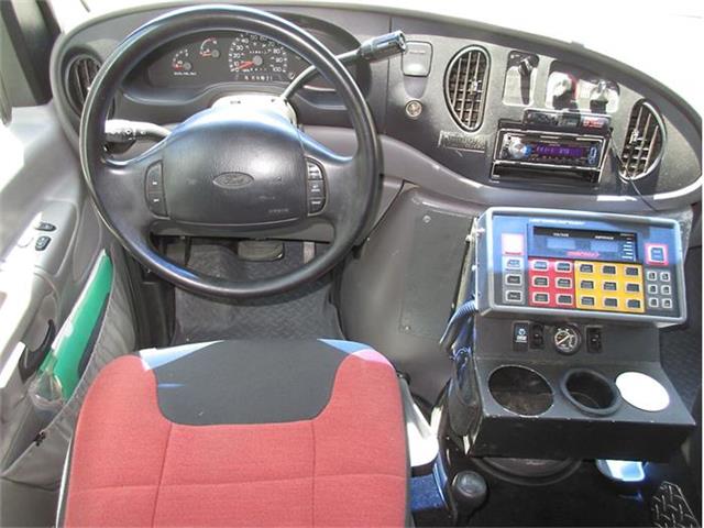 1999 Ford E-450 Custom RV 4X4 (CC-875454) for sale in Redlands, California