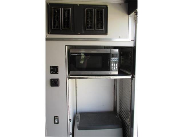 1999 Ford E-450 Custom RV 4X4 (CC-875454) for sale in Redlands, California