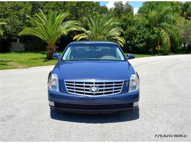 2009 Cadillac DTS (CC-876109) for sale in Clearwater, Florida