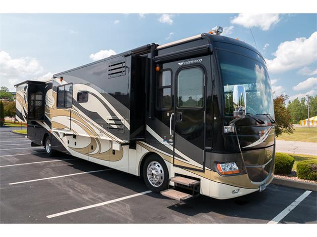2009 Fleetwood Discovery (CC-876252) for sale in St. Charles, Missouri