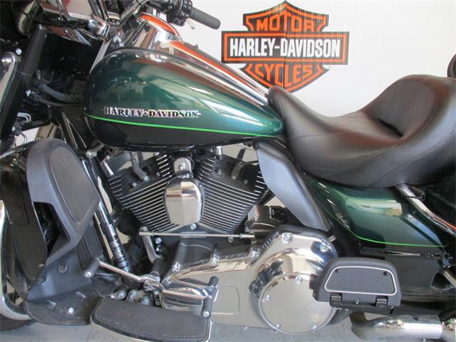 2015 Harley-Davidson® FLHTK - Ultra Limited (CC-879207) for sale in Thiensville, Wisconsin