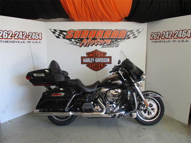 2015 Harley-Davidson® FLHTCU - Electra Glide® Ultra Classic® (CC-879208) for sale in Thiensville, Wisconsin