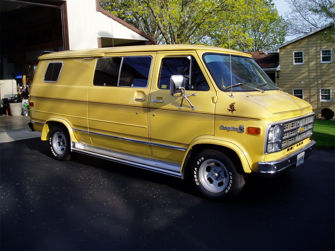 Chevrolet chevy van 2020