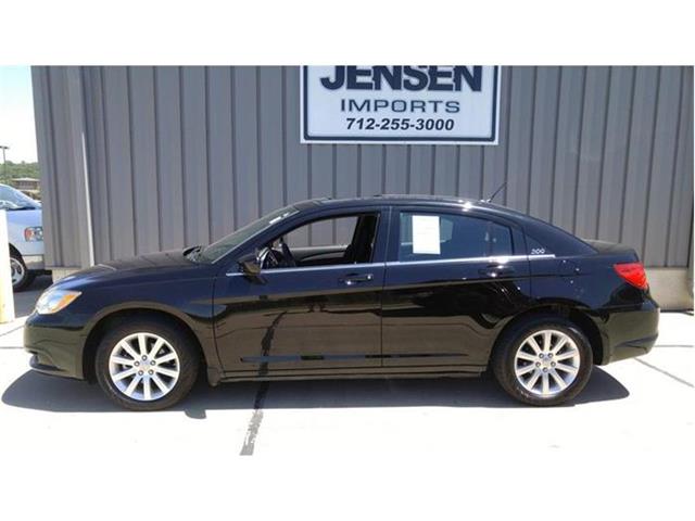 2013 Chrysler 200 (CC-882578) for sale in Sioux City, Iowa