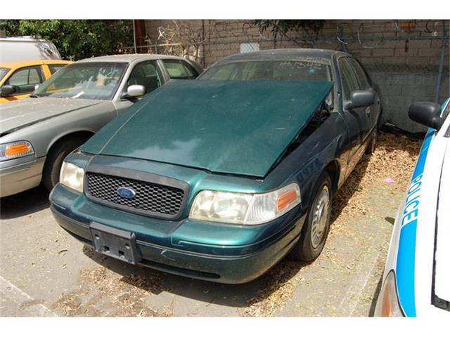 2000 Ford Crown Victoria (CC-884887) for sale in Northridge, California